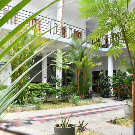 Hotel Pearl Of The Bay à Baie d'Arugam Extérieur photo