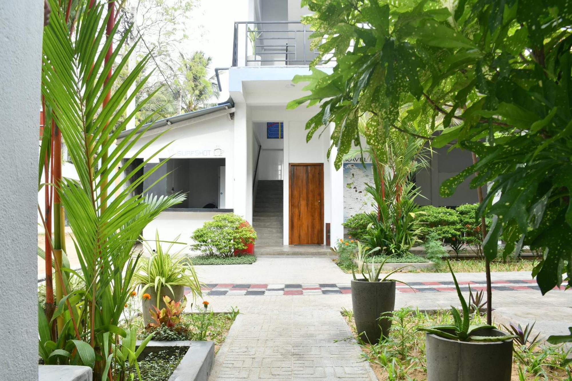 Hotel Pearl Of The Bay à Baie d'Arugam Extérieur photo