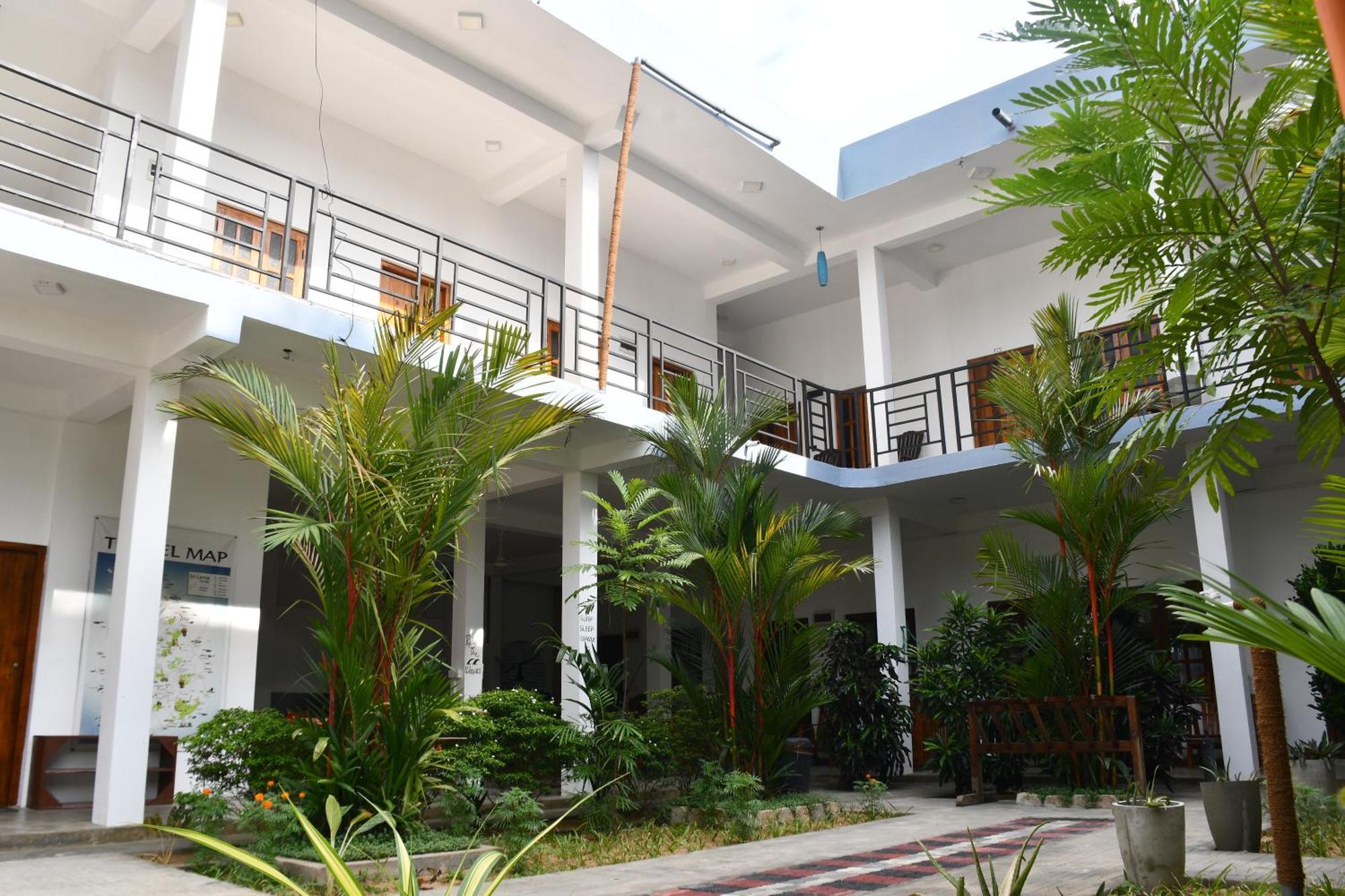 Hotel Pearl Of The Bay à Baie d'Arugam Extérieur photo