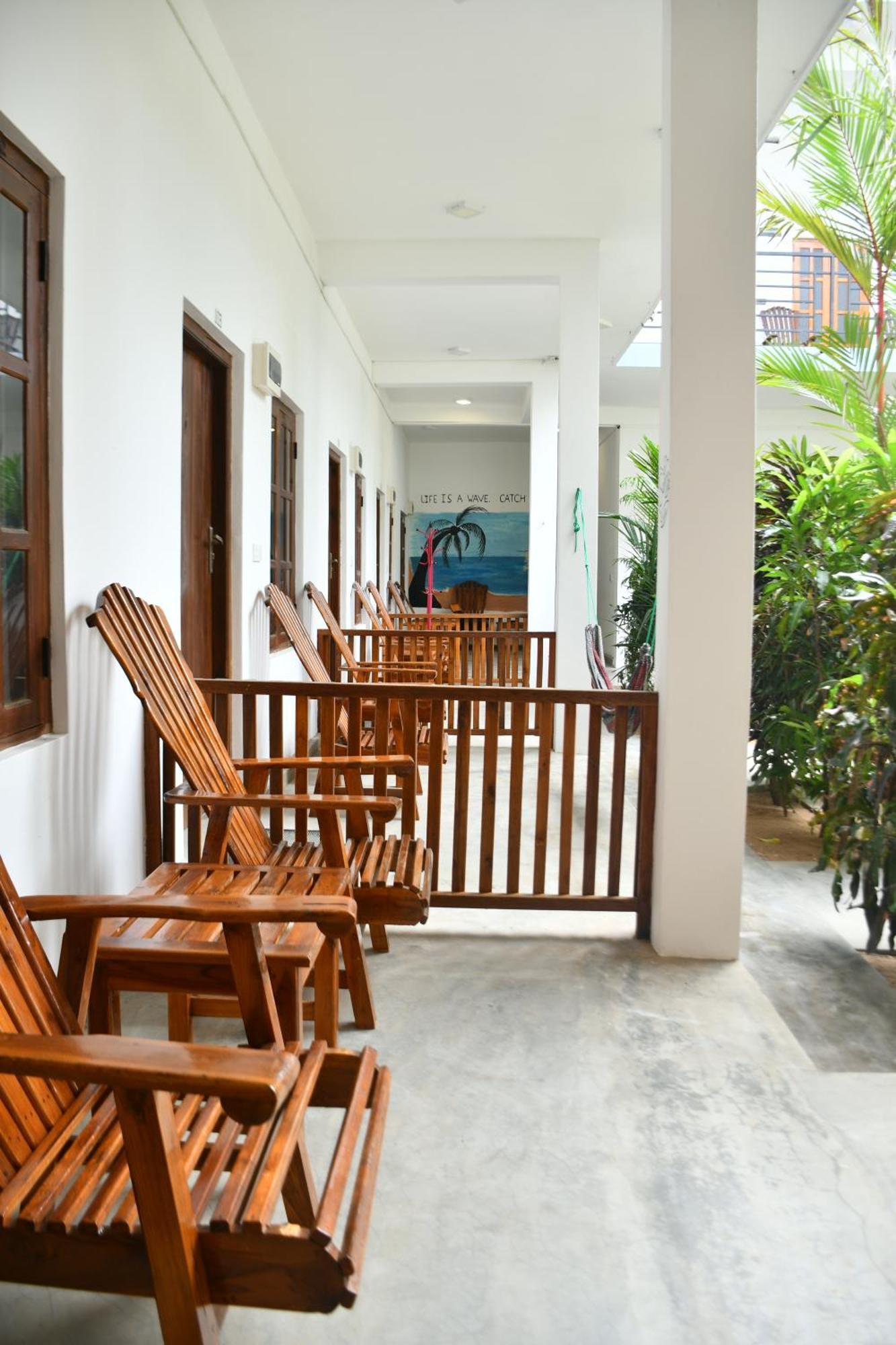 Hotel Pearl Of The Bay à Baie d'Arugam Extérieur photo