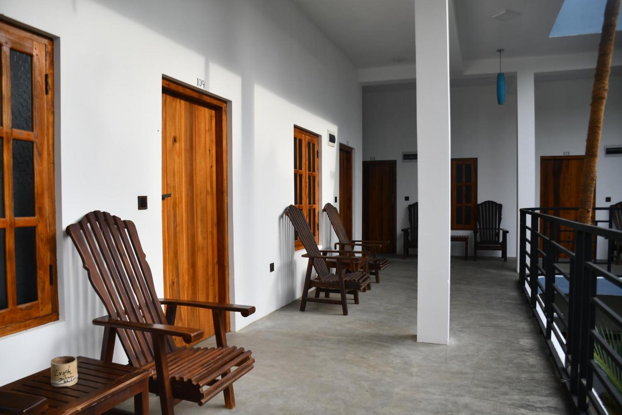Hotel Pearl Of The Bay à Baie d'Arugam Extérieur photo