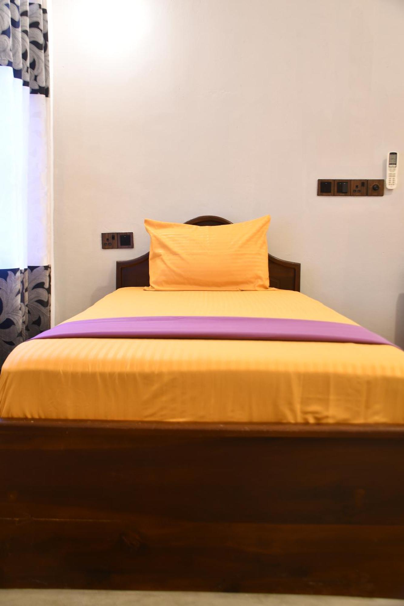 Hotel Pearl Of The Bay à Baie d'Arugam Extérieur photo